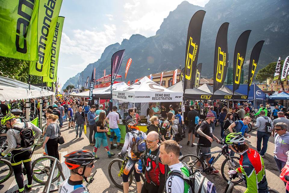 Više od 2300 biciklista na startu Rocky Mountain BIKE Marathona slika 9