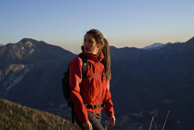 Stara dobra orijentacija i navigacija pomoću karte i kompasa